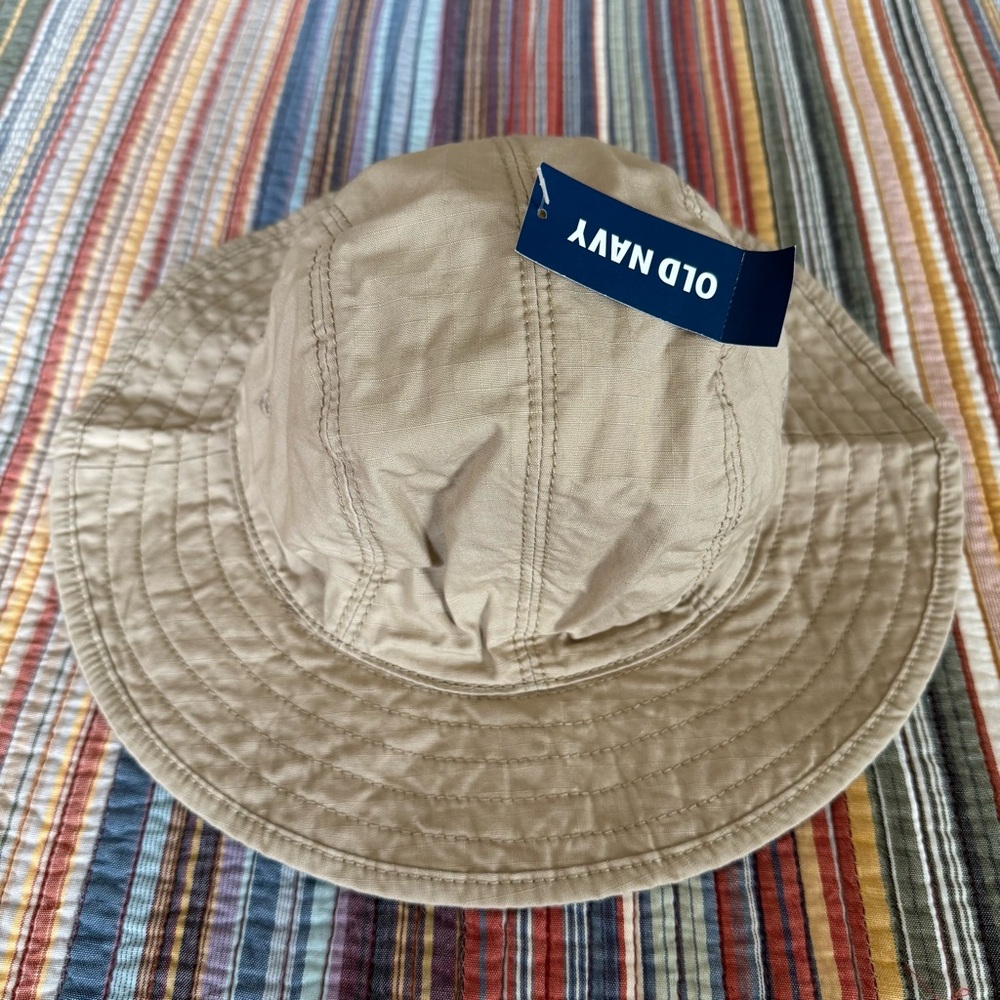 Old Navy Kids Beige Khaki Bucket Hat. Toddler Large 4T/5T NWT tan wide brim